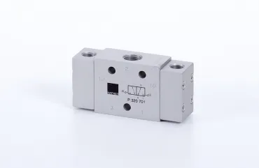 Pilot actuated valve P 320 801