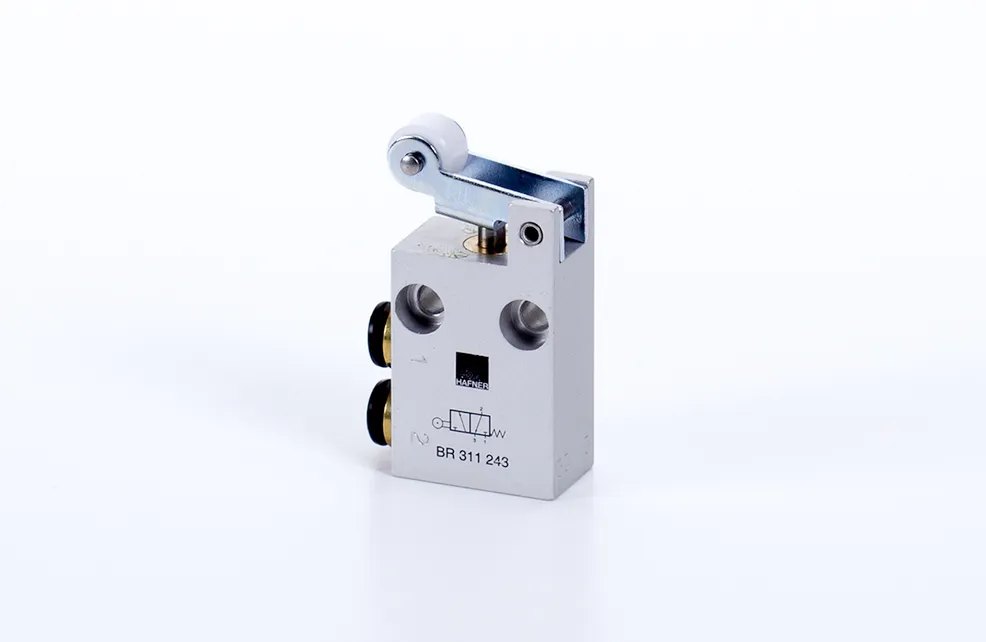 Roller lever valves with idle return BR 311 _ _3