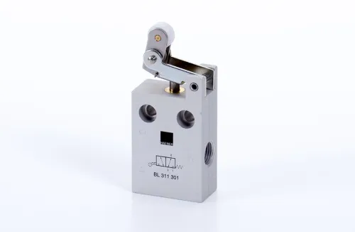 Roller lever valves with idle return BL 311 301